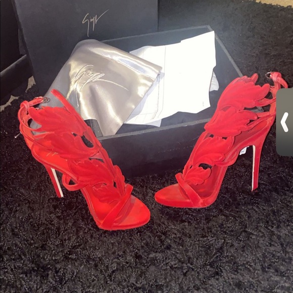 GIUSEPPE ZANOTTI - Picture 2 of 3